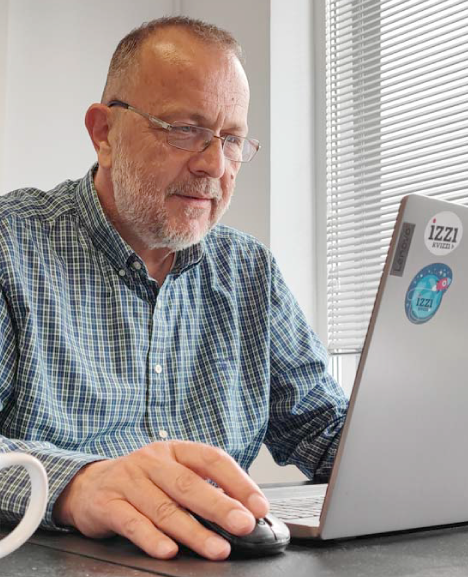 Maro Alavanja, direktor
